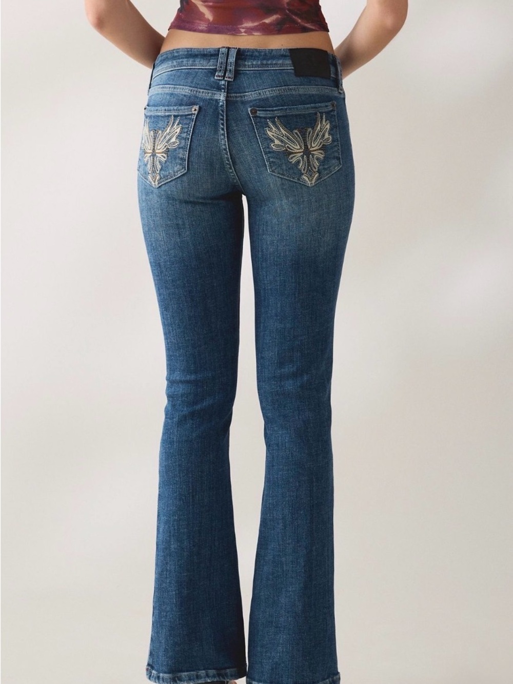 Urban outfitters vintage vibe Embroidered Back Pocket Flare bootcut Jeans - Blue